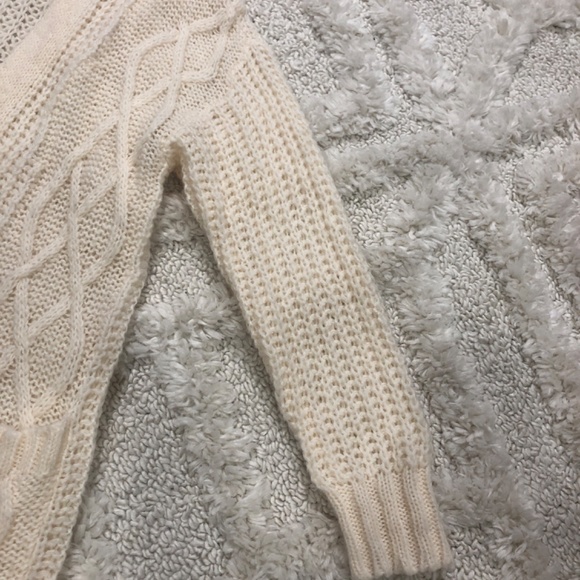 Cardigan - Picture 3 of 4